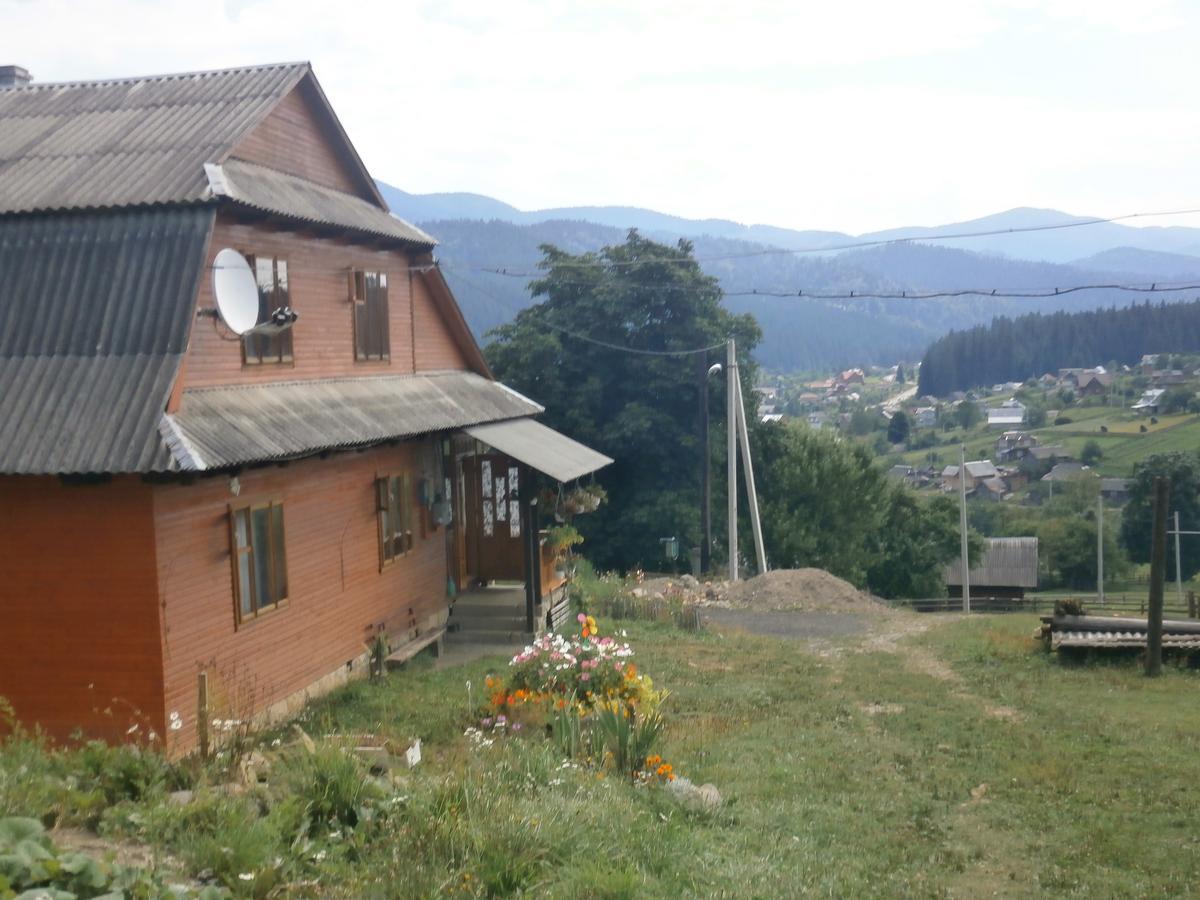 Na Gorbochku U Natali Hotel Vorokhta Exterior photo